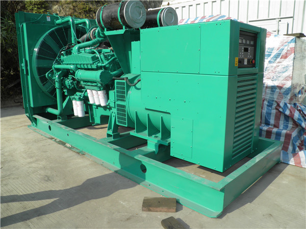通海发电车出租-柴油发电机散热器怎样散热