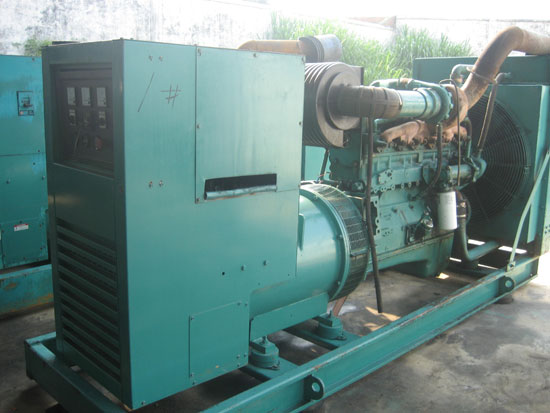 通海租赁发电机- 发电机碳刷磨损的原因是什么