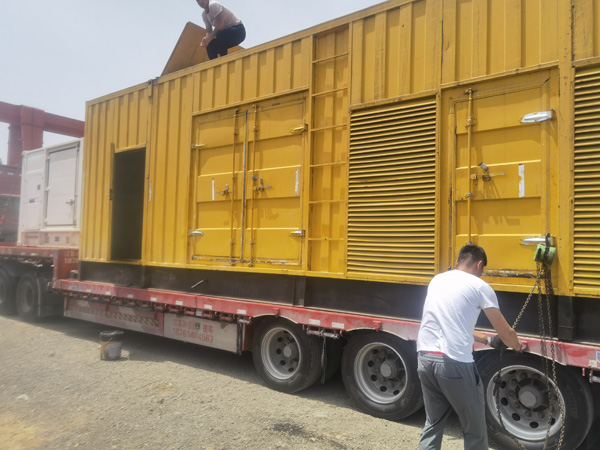 通海除了负载情况和发动机维护，还有哪些因素会影响 200kw 柴油发电机的油耗？