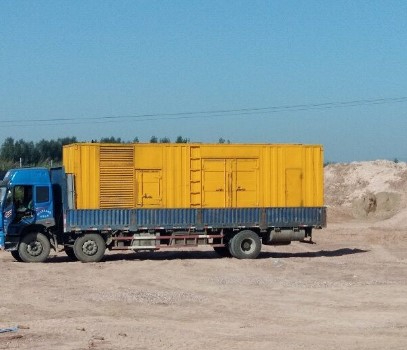 通海发电机出租如何判断柴油发电机冷却液是否需要更换？