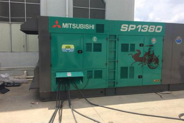 通海为什么有些柴油发电机组的输出电压可以调节？