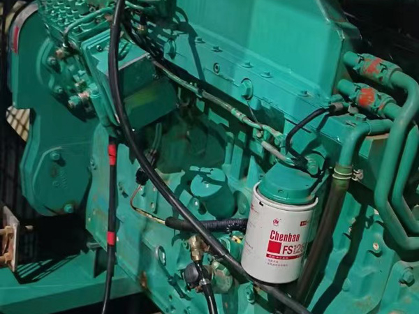 通海如何确定新的发电机组控制系统是否与原系统兼容？