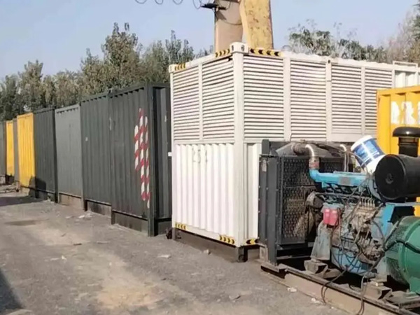 通海200KW柴油发电机机组每小时油耗是多少？